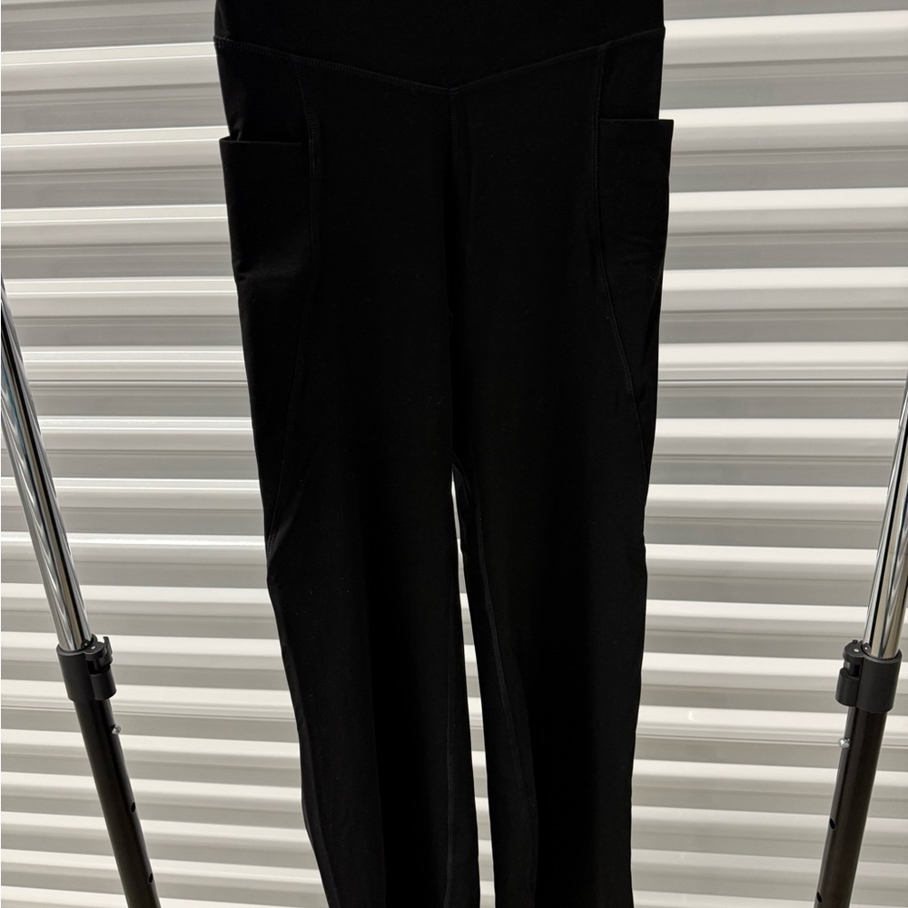 Flare Pocketed Yoga Pants